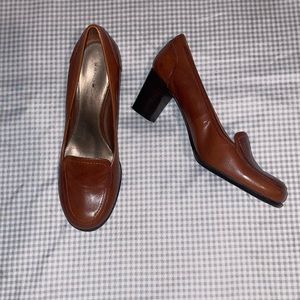 Bandolino Crafted Leather Women’s Heels